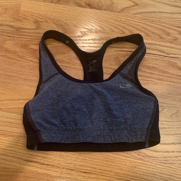 Black and grey Razorback Sports Bra - Picture 2 of 3